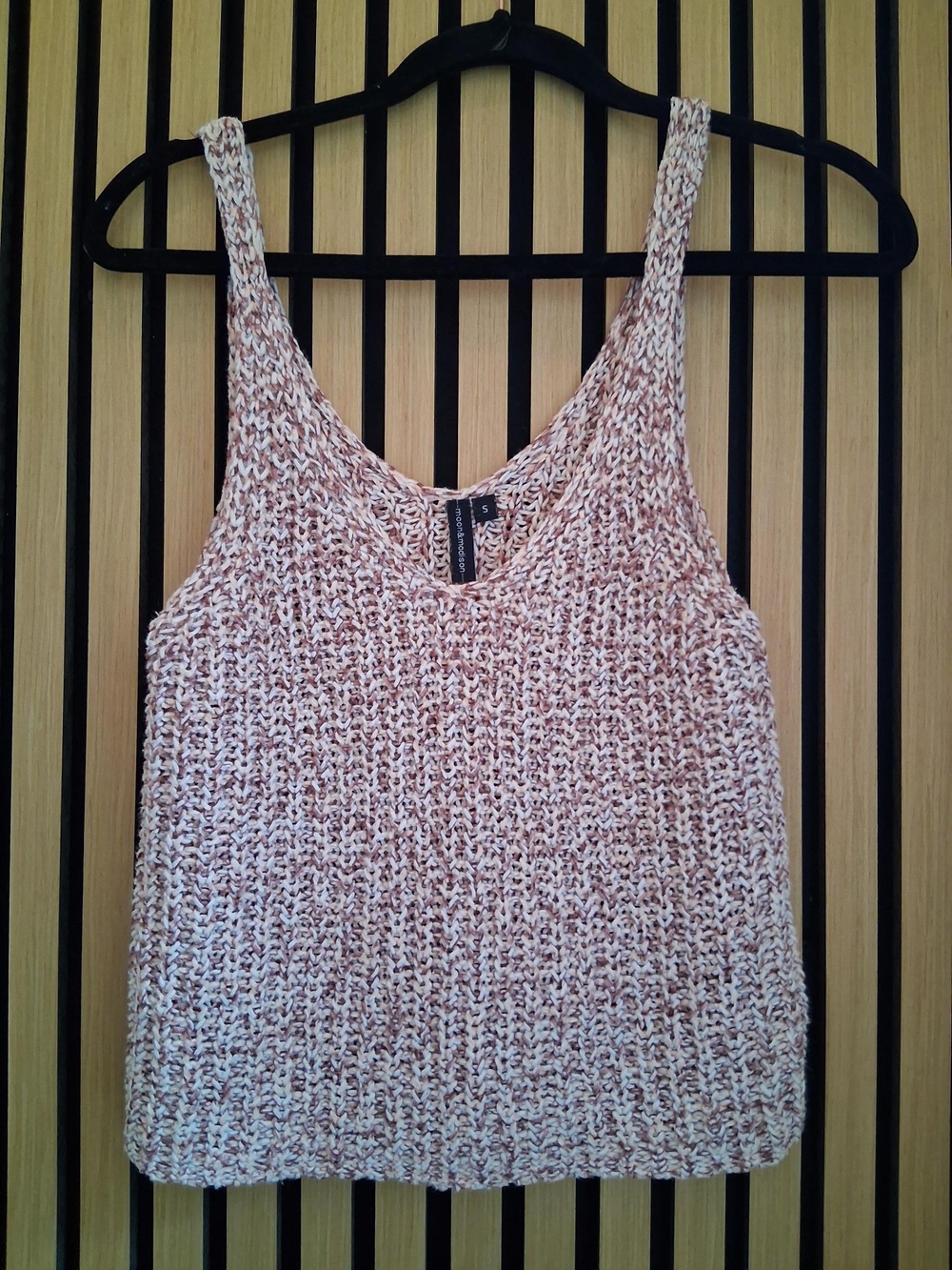 moon & madison Marled Beige and White Knit Tank